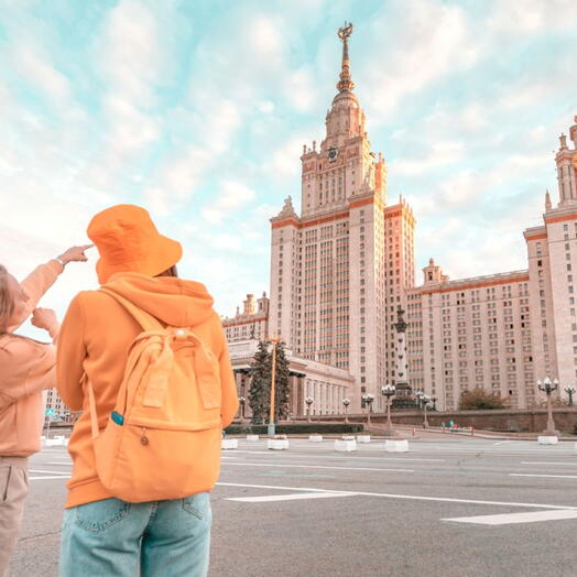 Электронный подарочный сертификат на экскурсию Сталинские Высотки:  Символ советской эпохи Автобусная экскурсия (для 2-х гостей)