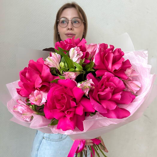 Большой букет с яркими французскими розами, Пинк Флоид, арт 60 Flower Perfect