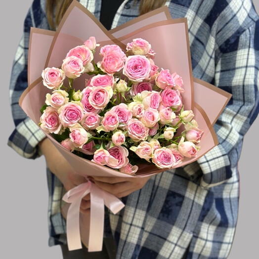 Ramo de 9 rosas Rosadas con decoración