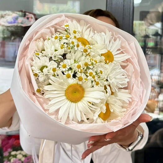 Букет с ромашками
