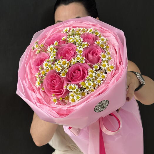 Розы розовые 💕💕💕с ромашкой