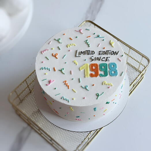 Торт на день рождения «limited edition since»