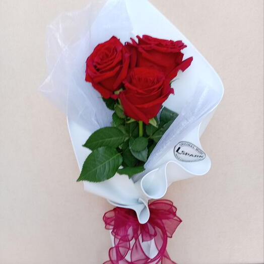 3 Roses Ecuador in Luxury design