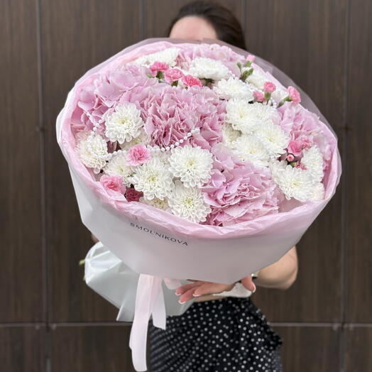 Дофаминовый букет 🎀Шикарный большой букет с гортензиями , кустовыми гвоздиками и хризантемой 🎀