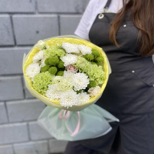Букет Круглый с Эустомой, Хризантемой и Сантини 💚