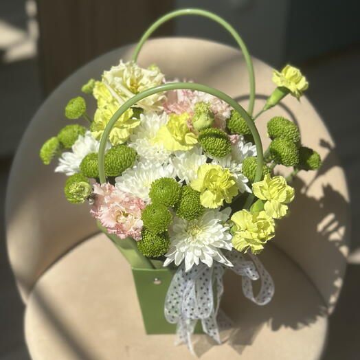 The composition in the purse "Tenderness"
