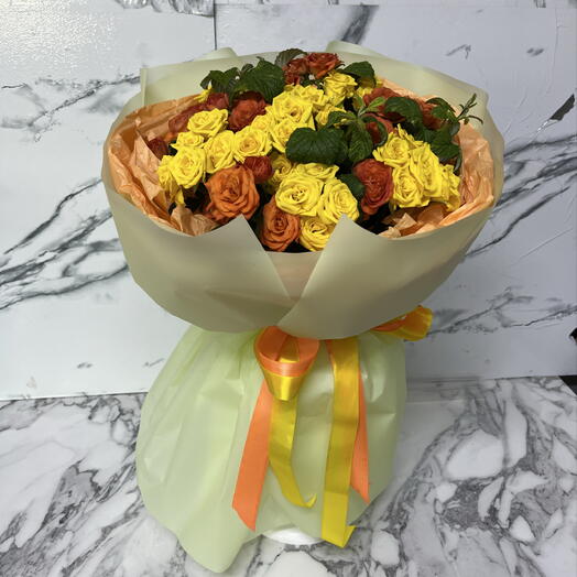 Букет микс из кустовых роз