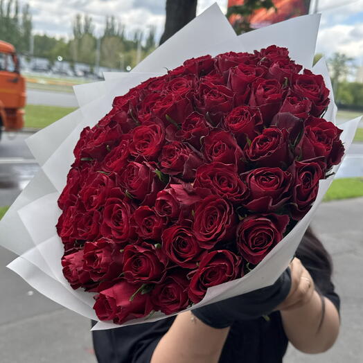 Некрупная Роза