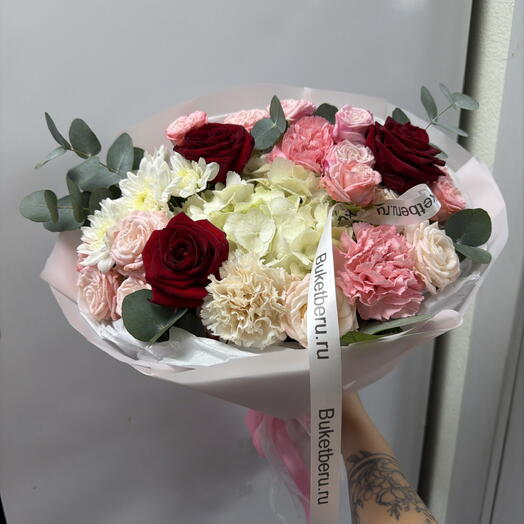 Огромный букет 💐   из Гортензии,Кустовых роз,Диантуса