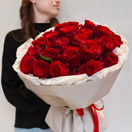 Букет из 25 красных роз