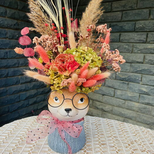 Композиция из сухоцветов "Beautiful Lady squirrel"