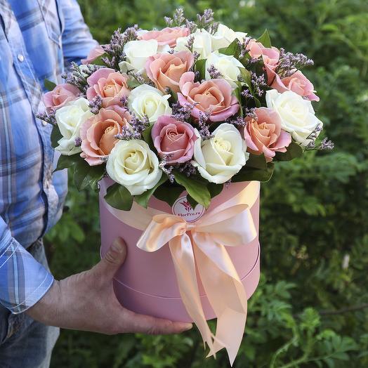 25 white and salmon roses in a box
