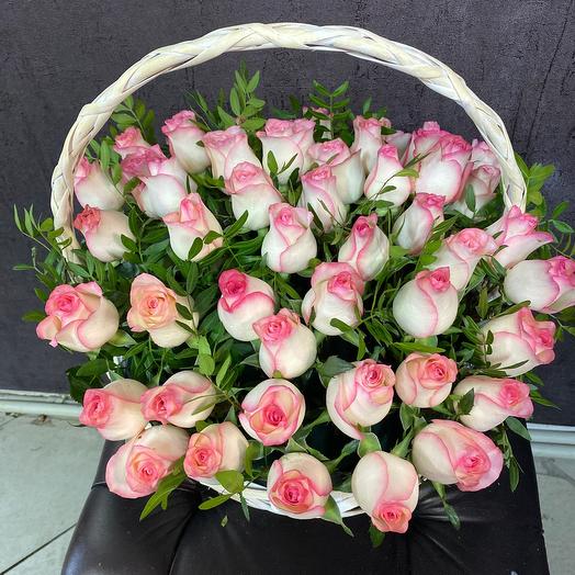 51 Roses in the basket