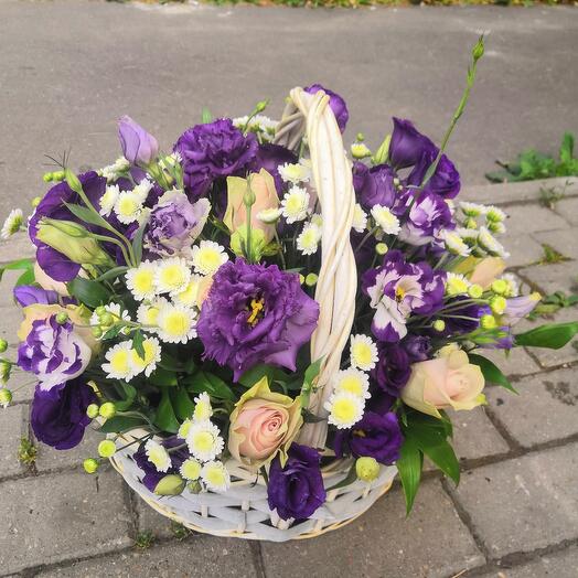 Корзина с цветами