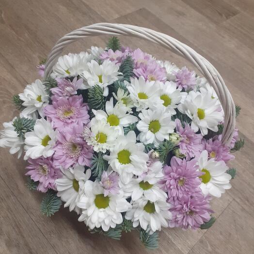 Корзина с цветами