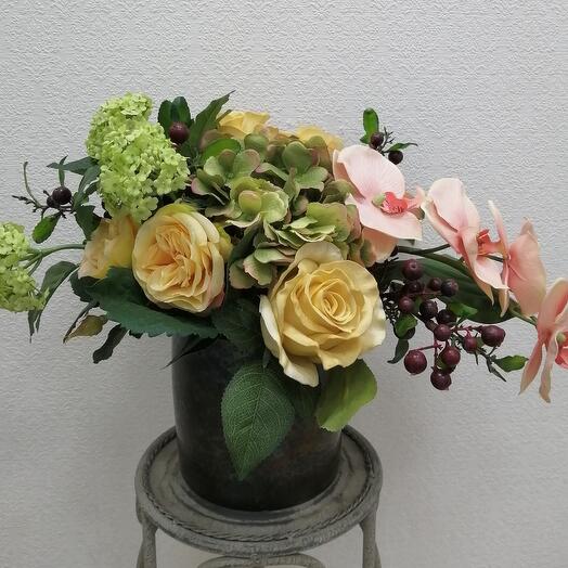 "Flower mix" (Composition of decorative flowers)