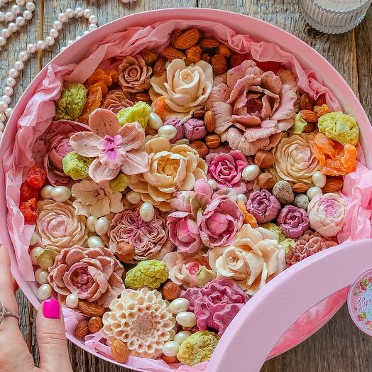 Sweet gift "Sweet waltz" of peonies, roses, orchids of marshmallows and selected nuts in a hatbox 30 cm