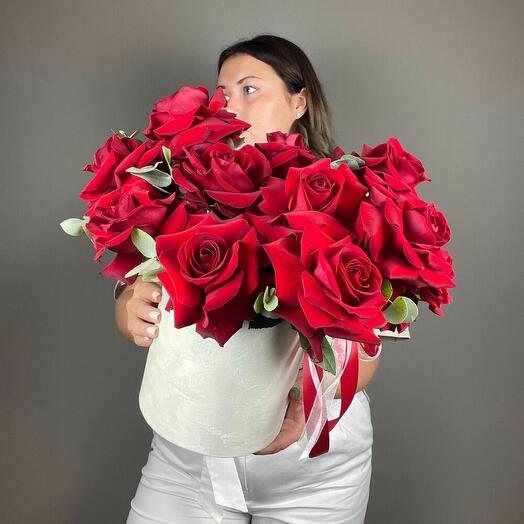 WOW️️ ️ RED