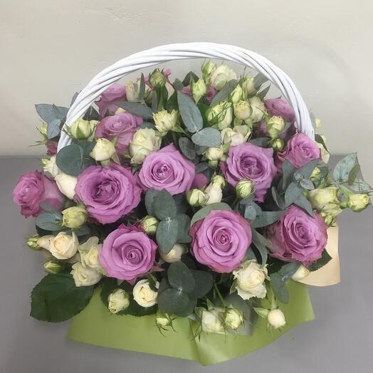 Basket with bush roses