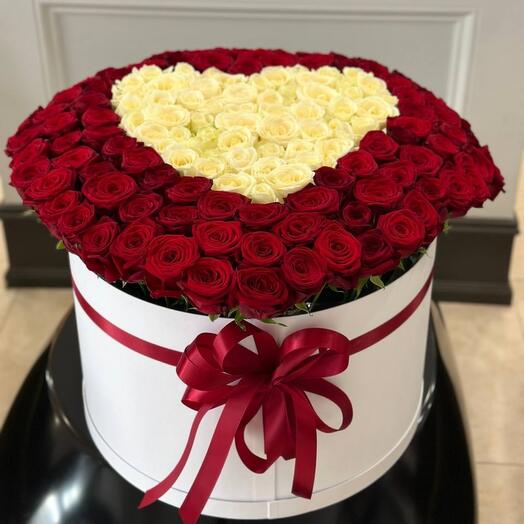 Corazón de 101 rosas