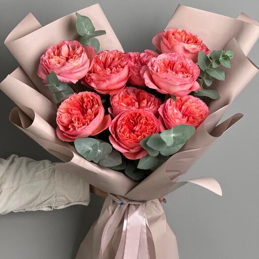 9💖Букет из ярких пионовидных роз с эвкалиптом