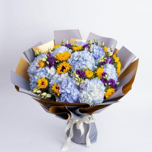 Big Sunny Hydrangea Bouquet
