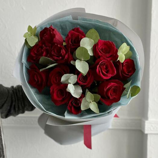 Розы с зеленью