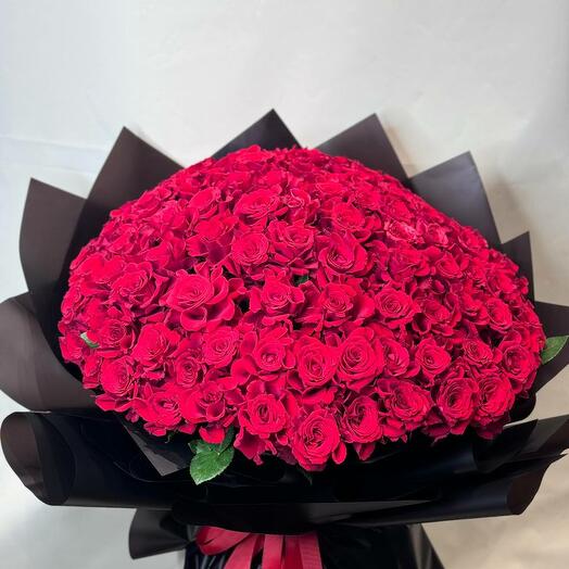 RED ROSES BOUQUETS
