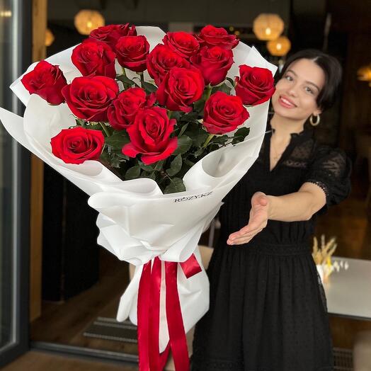 Букет из 15 метровых роз (90-100см)