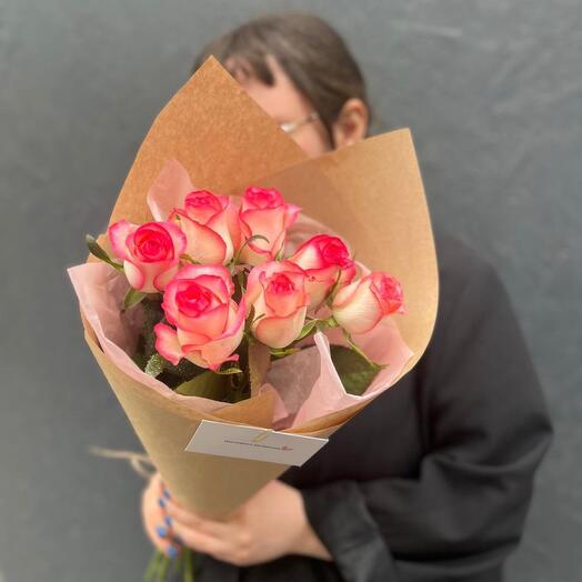 7 Pink roses in kraft wrapping/ Flowers/ bouquet from RoseMarkt