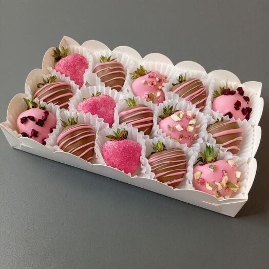 Клубника в шоколаде 12 - 15 ягод