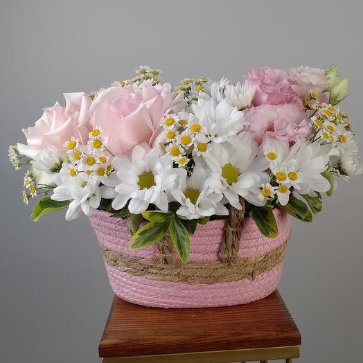 Basket with Daisies and French rose