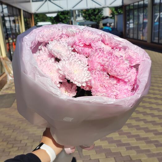 An airy bouquet of chrysanthemums for your beloved