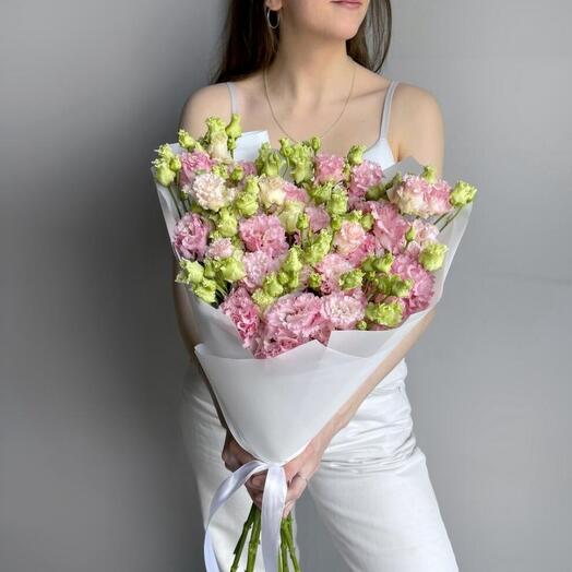 Нежный букет махровая розовая эустома лизиантус