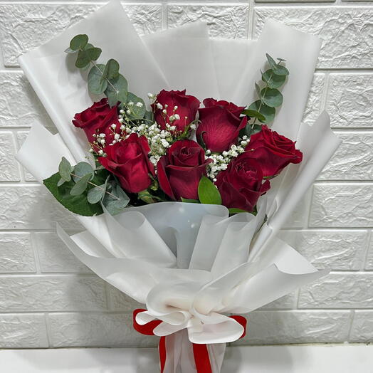 7 Red Roses Bouquet