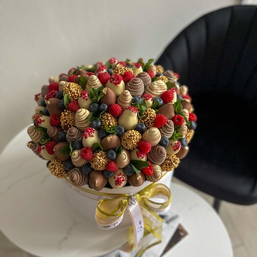 Клубника в бельгийском шоколаде в коробке