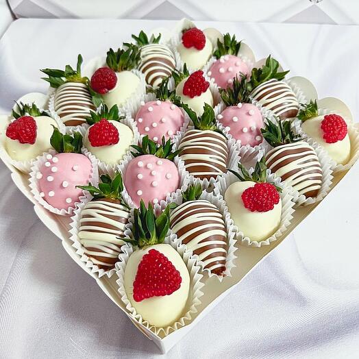 Клубника в шоколаде Romantic Choco