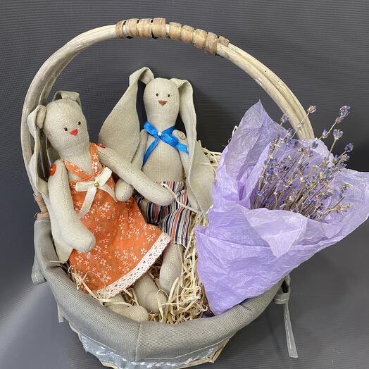 ЗЗайцы в корзине, игрушки hand made