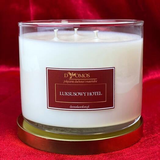 Természetes illatgyertya „Luxushotel 535 ml