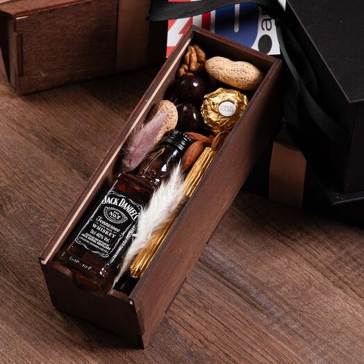 Подарочная коробка 323