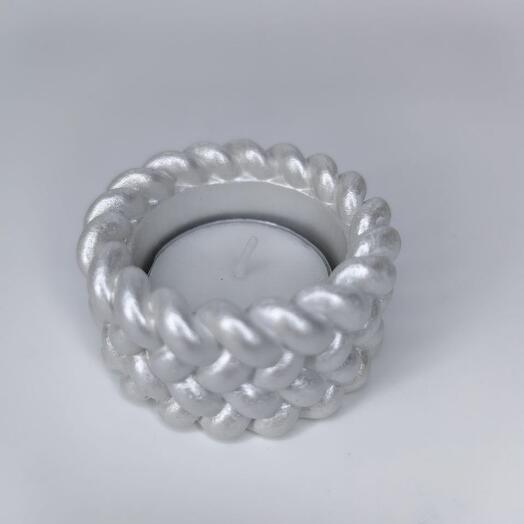 Мини вязанный подсвечник