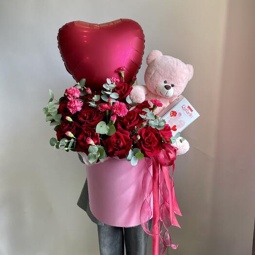 WOW set of 15 burgundy roses with eucalyptus, teddy bear, ball️