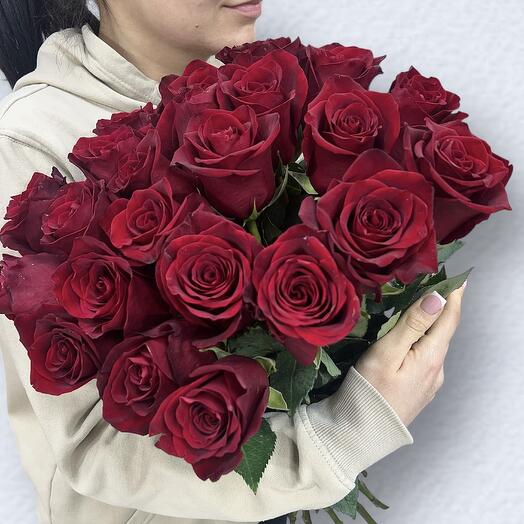 Букет из 25 красных роз