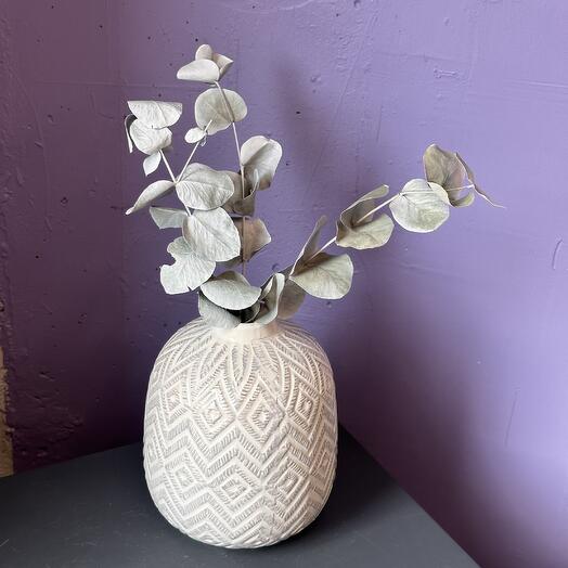 Эвкалипт в вазочке