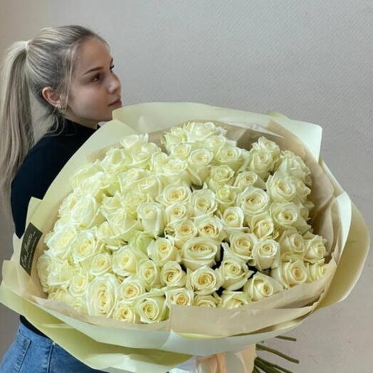 Букет из белых роз (75 штук)
