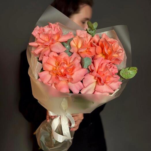 Монобукет французских роз с эвкалиптом 🍀