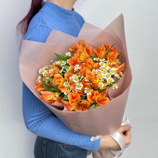 Привет, осень!🌸 яркий  букет комплимент с альстромерией и ромашками