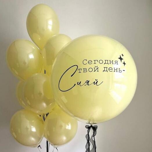 Фонтан из воздушных шаров "Солнечный луч"