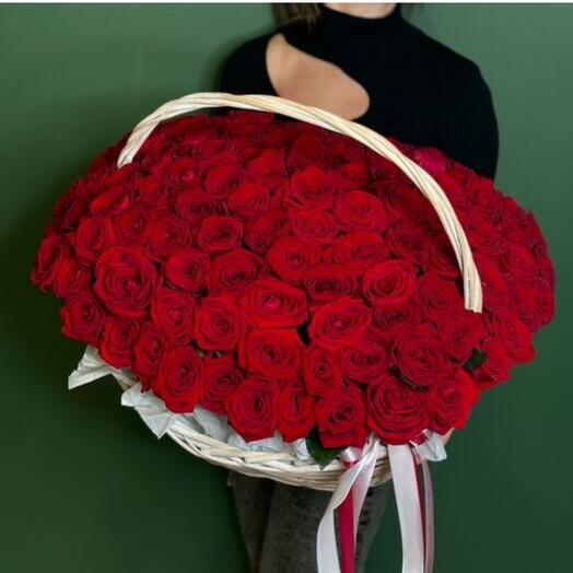 Шикарная 101 Роза в корзине