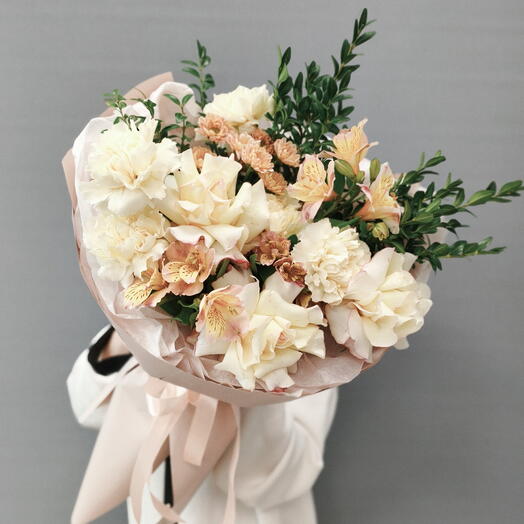 Bouquet of French roses, alstroemerias, dianthus and chrysanthemums "Tender Autumn"
